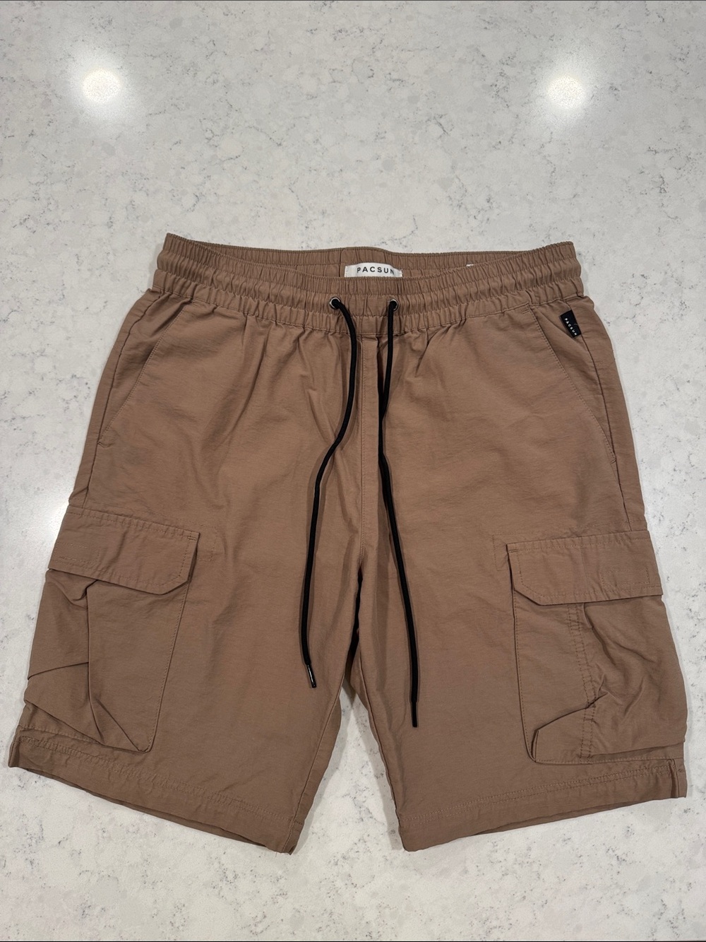 PacSun Straight Men's Size Med Tan Cargo Shorts with Black Drawstrings Pockets